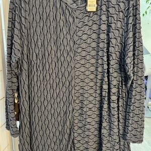 Avenue Black Textured Long Sleeve Tunic